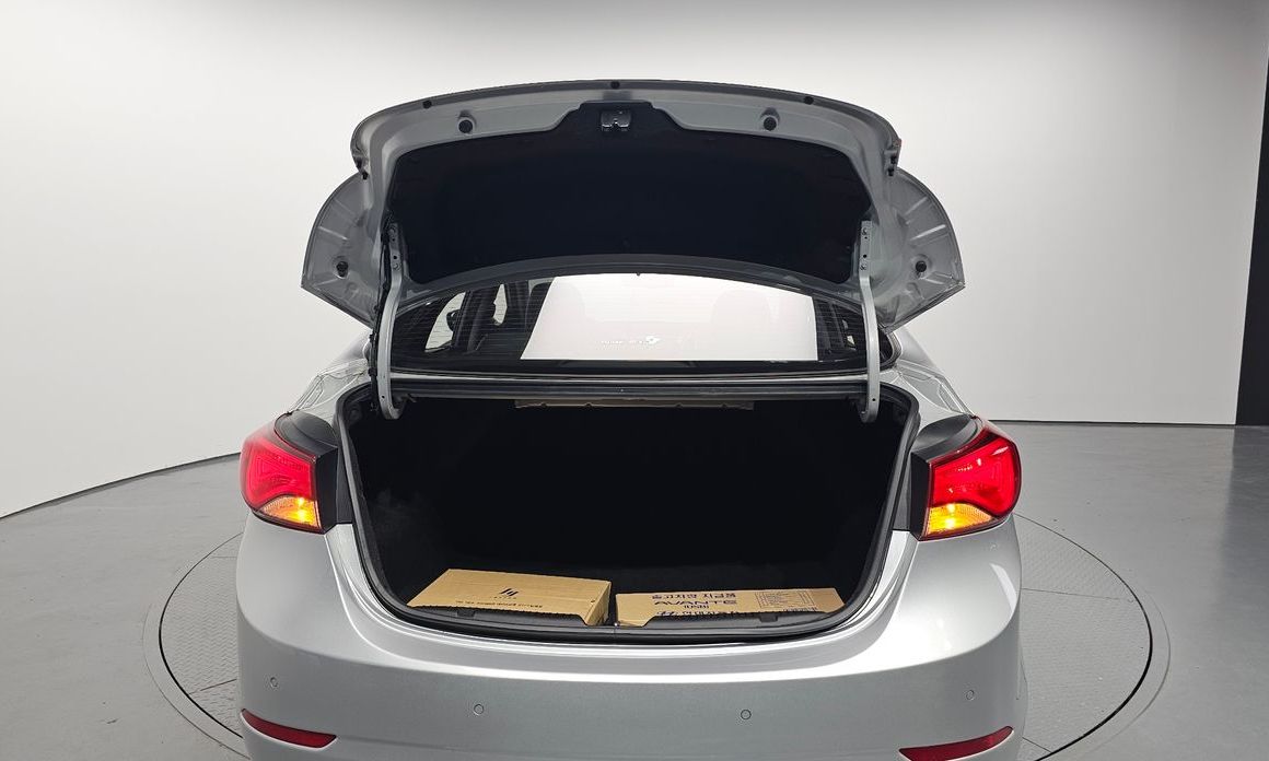 Hyundai AVANTE 2014