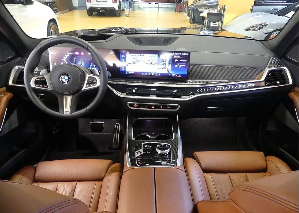 BMW X7 2025