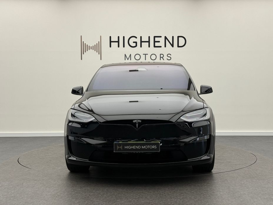 Tesla Model X 2023