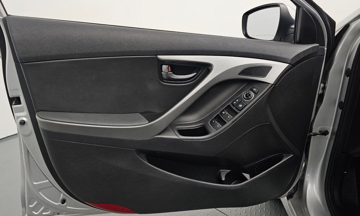 Hyundai AVANTE 2014