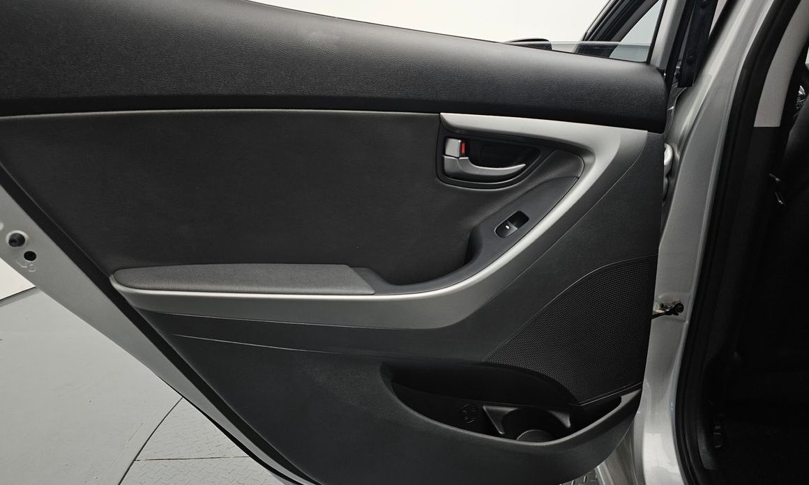 Hyundai AVANTE 2014