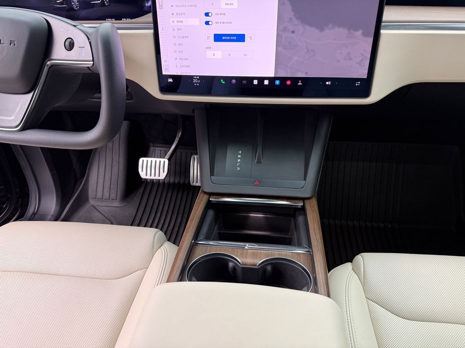 Tesla Model X 2023