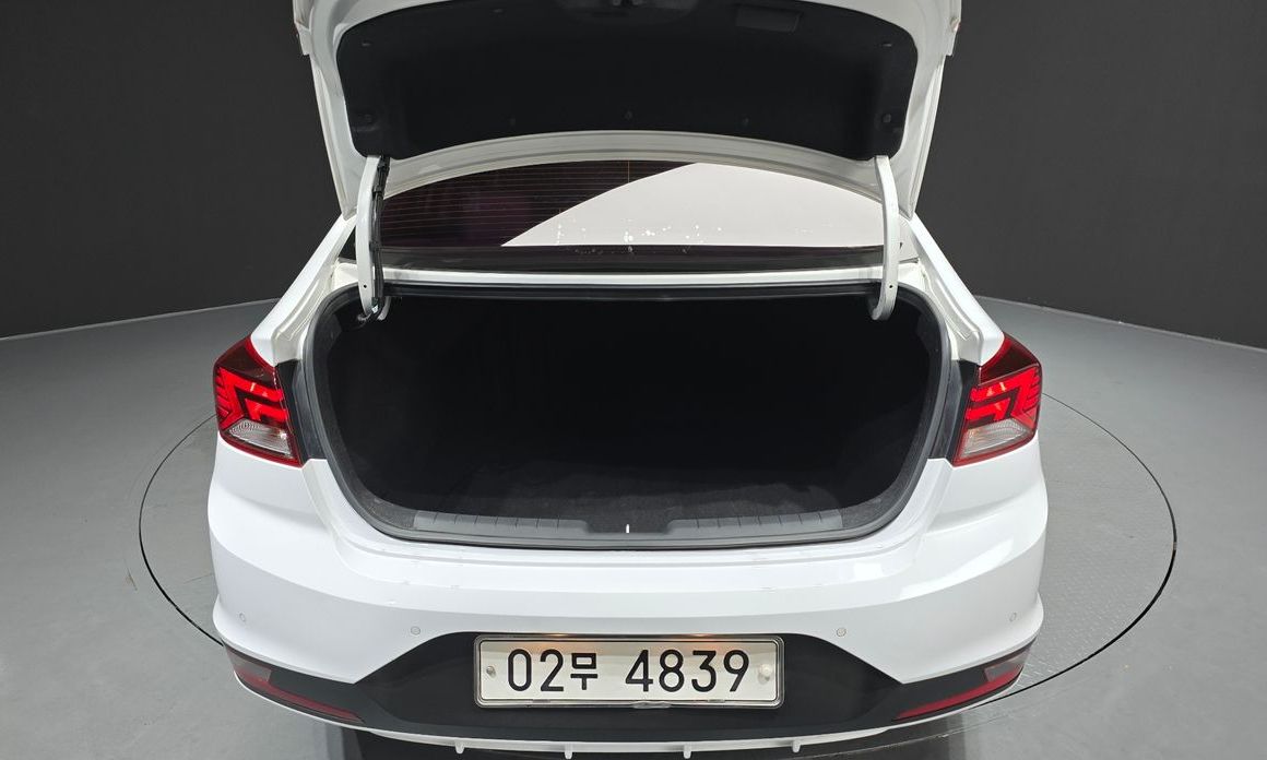Hyundai AVANTE 2019