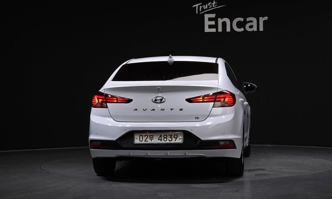 Hyundai AVANTE 2019