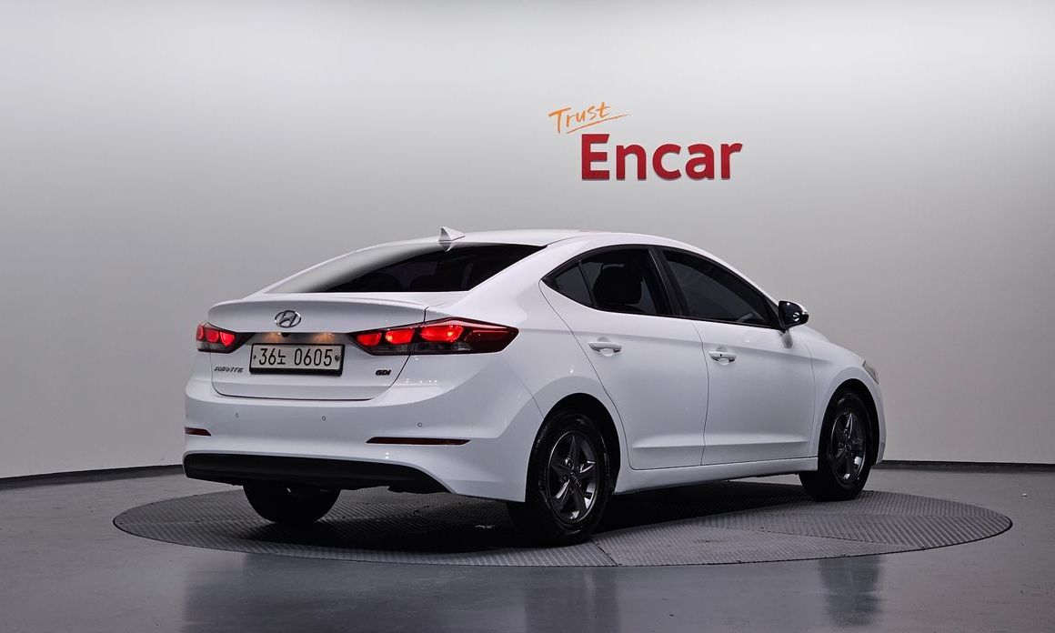 Hyundai AVANTE 2016