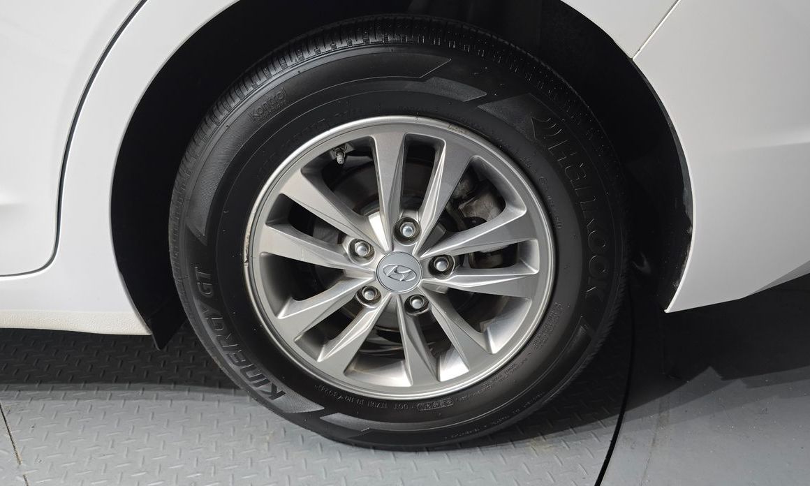 Hyundai AVANTE 2019