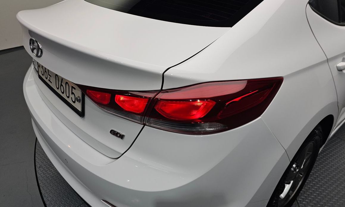 Hyundai AVANTE 2016
