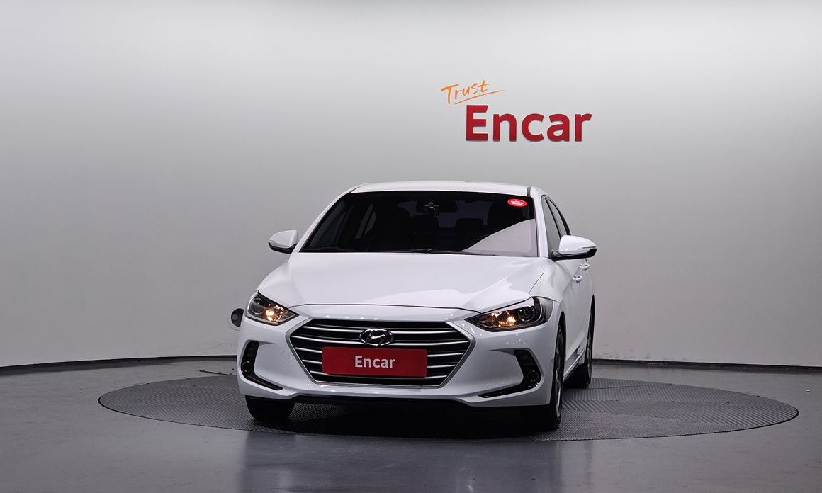 Hyundai AVANTE 2016