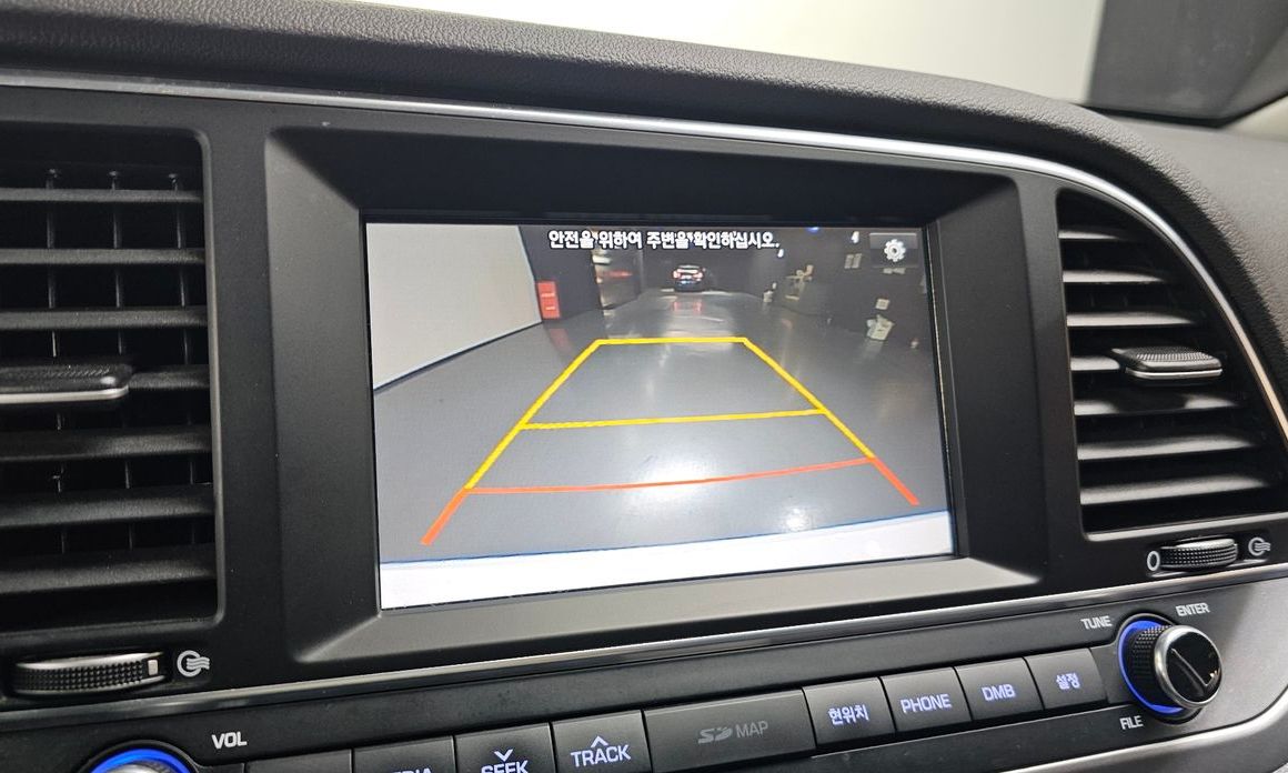 Hyundai AVANTE 2016