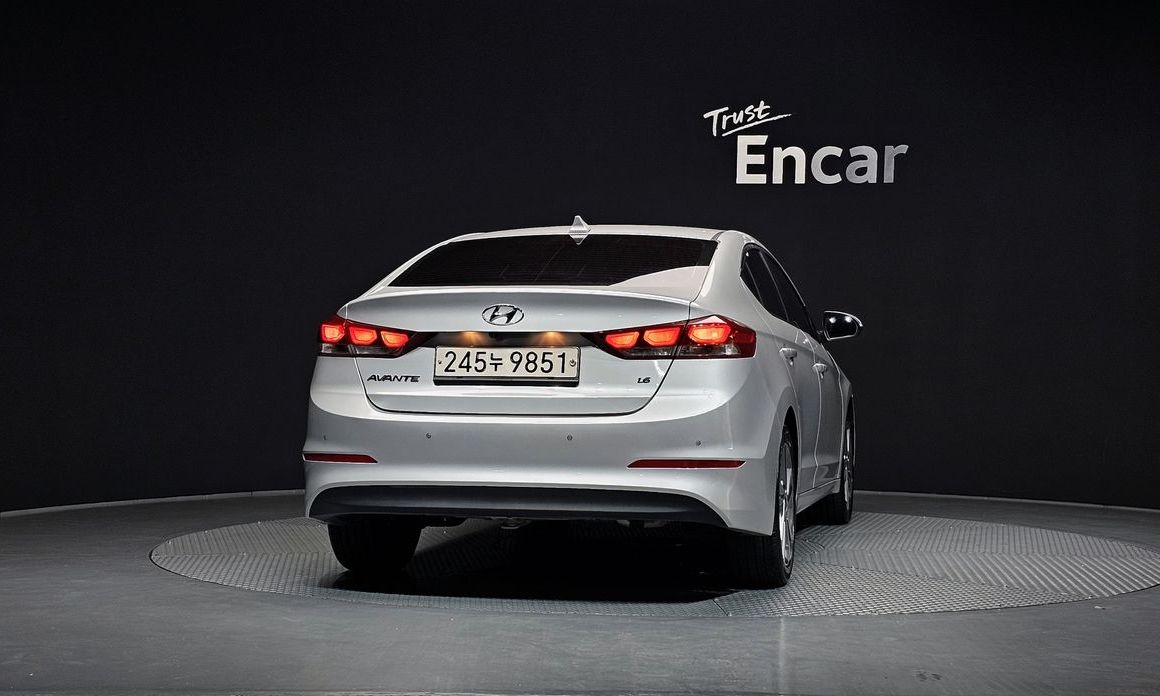 Hyundai AVANTE 2018