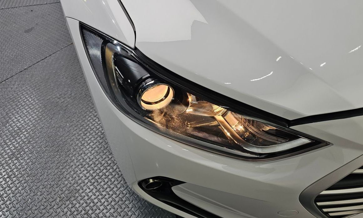 Hyundai AVANTE 2016
