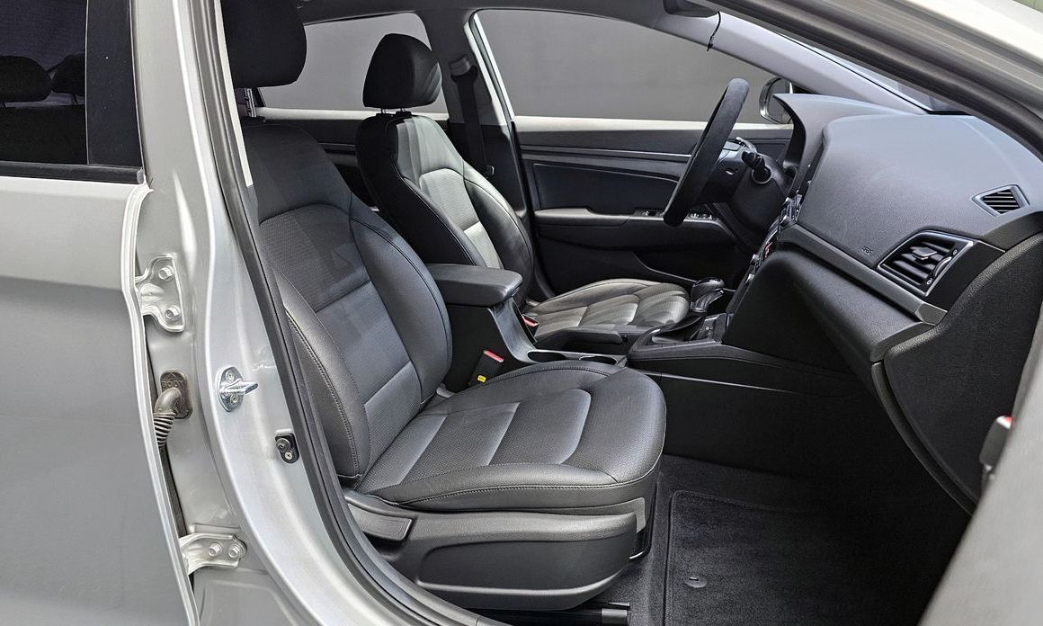 Hyundai AVANTE 2018