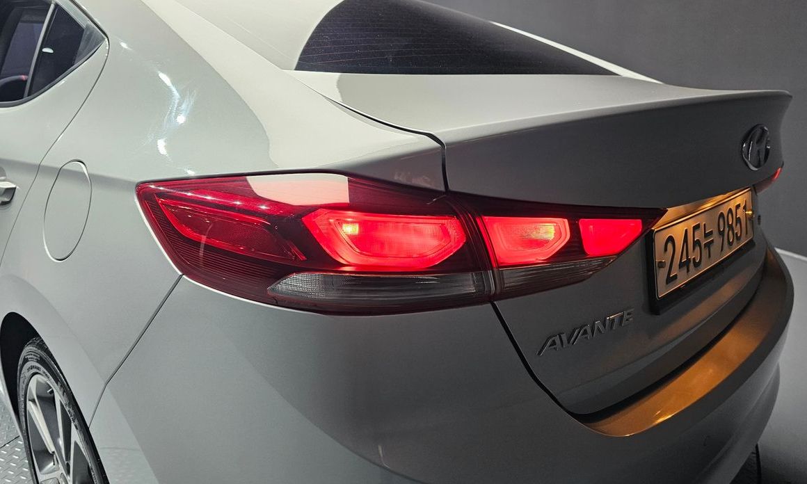 Hyundai AVANTE 2018