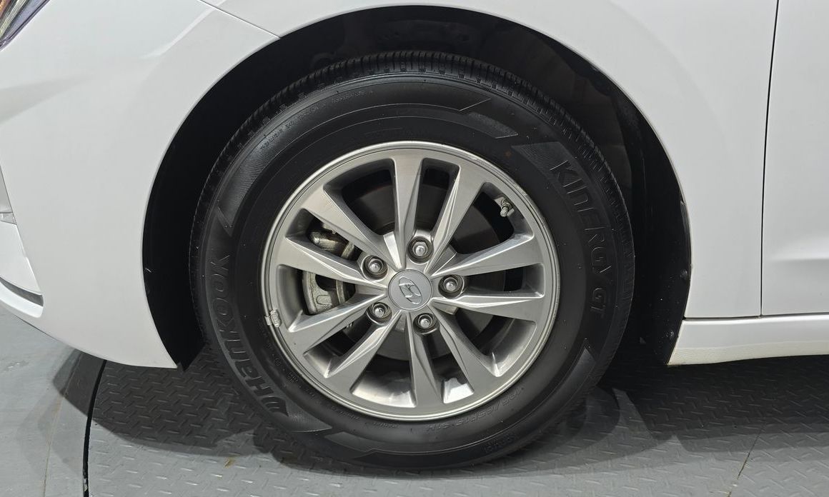 Hyundai AVANTE 2019