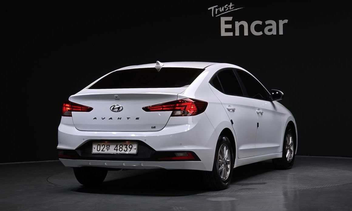 Hyundai AVANTE 2019