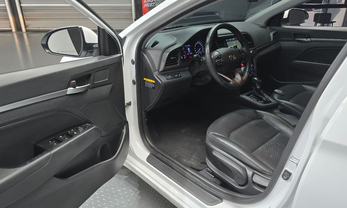 Hyundai AVANTE 2019