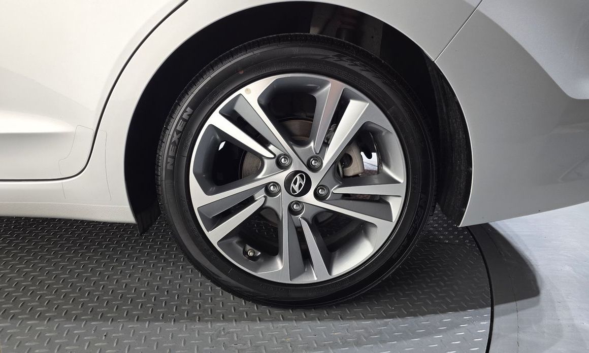 Hyundai AVANTE 2018