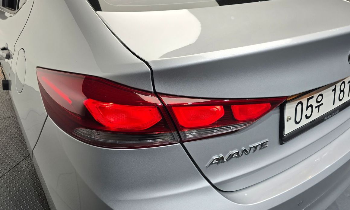 Hyundai AVANTE 2018