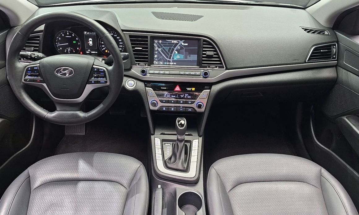 Hyundai AVANTE 2018