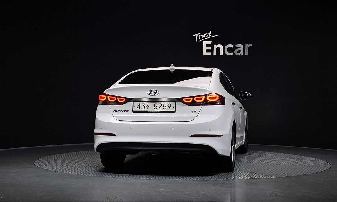 Hyundai AVANTE 2018