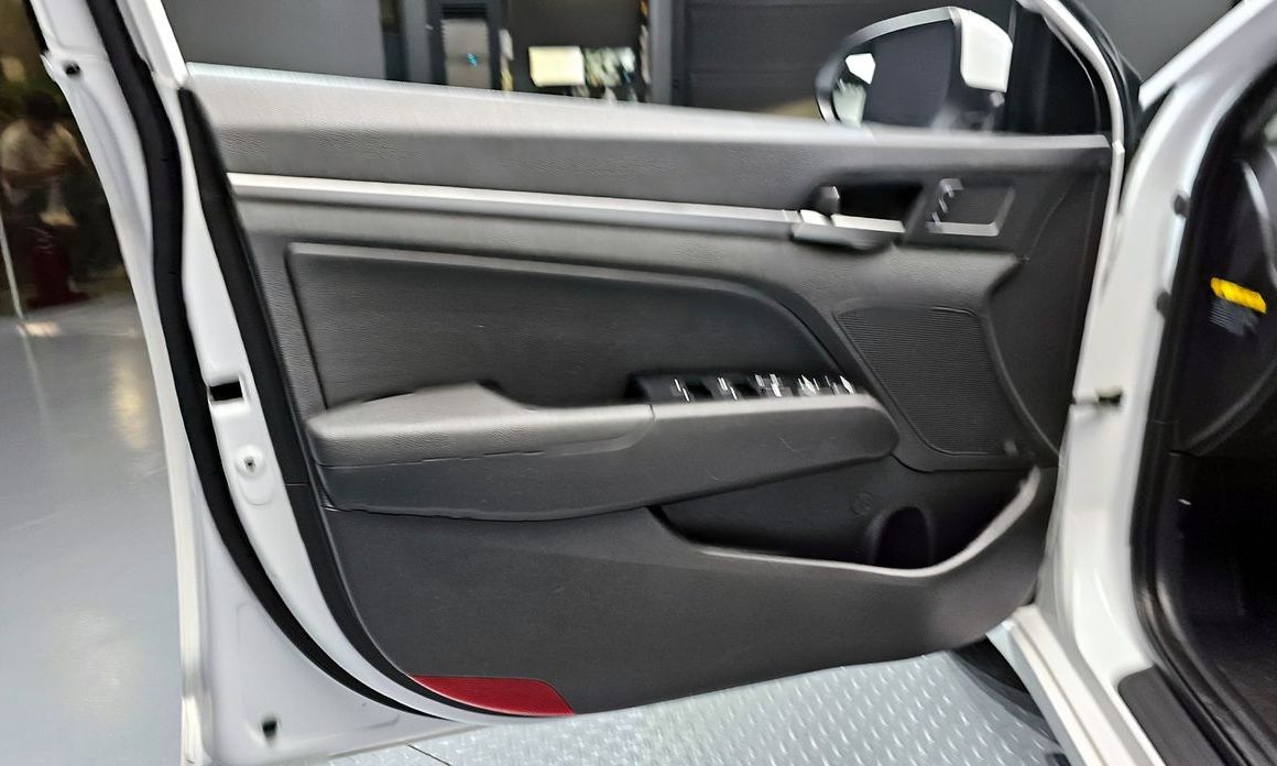 Hyundai AVANTE 2018