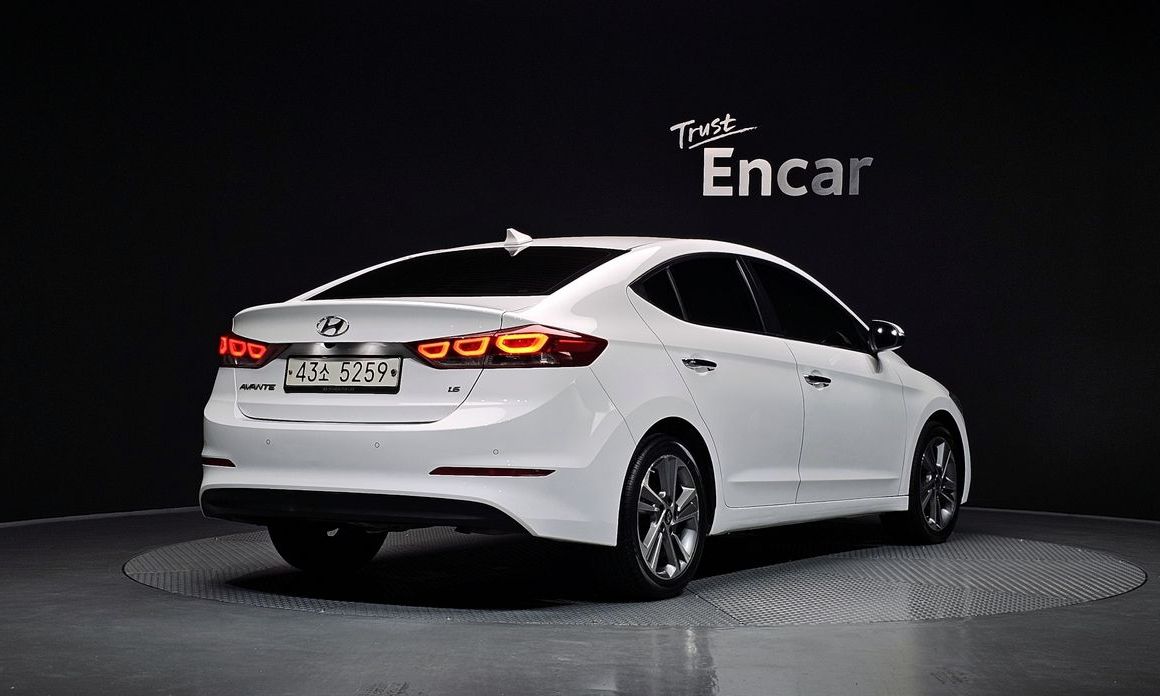 Hyundai AVANTE 2018