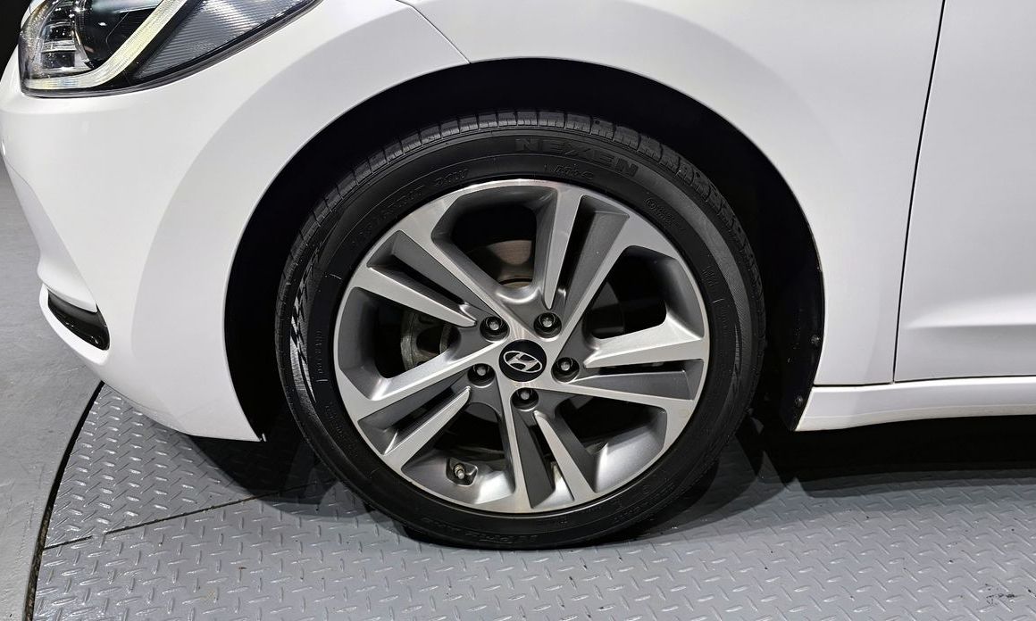 Hyundai AVANTE 2018