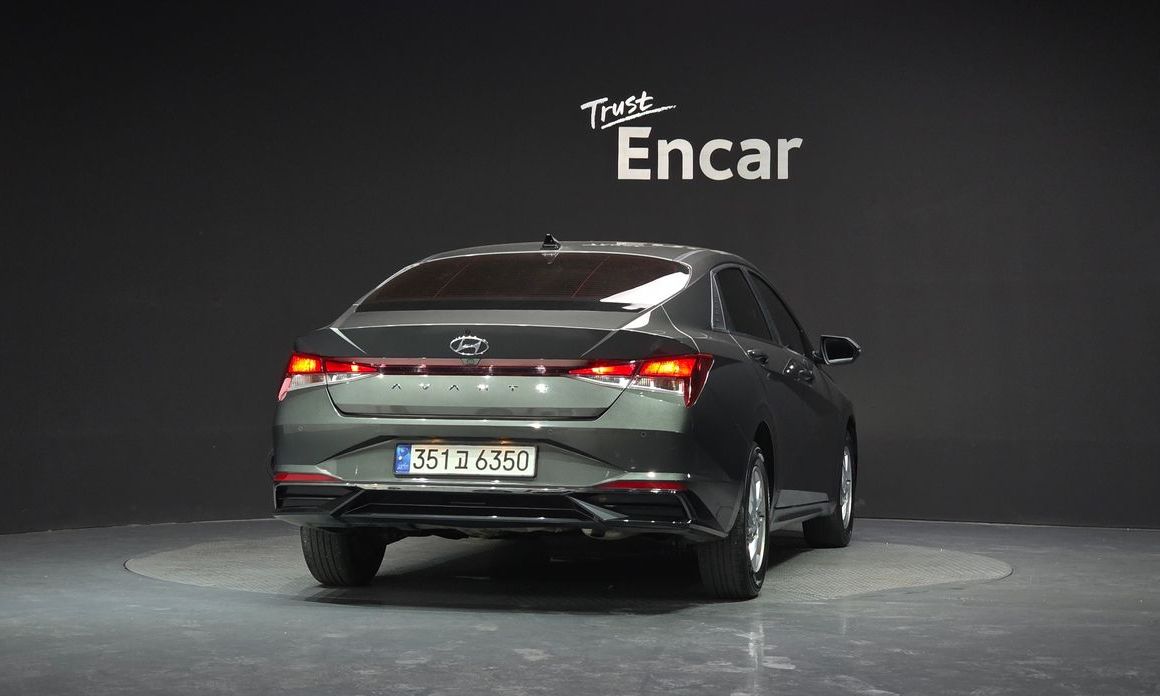 Hyundai AVANTE 2021