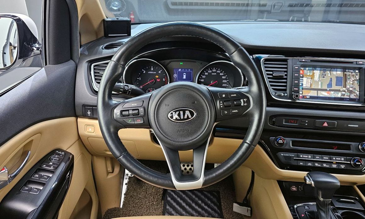 Kia Canival 2017
