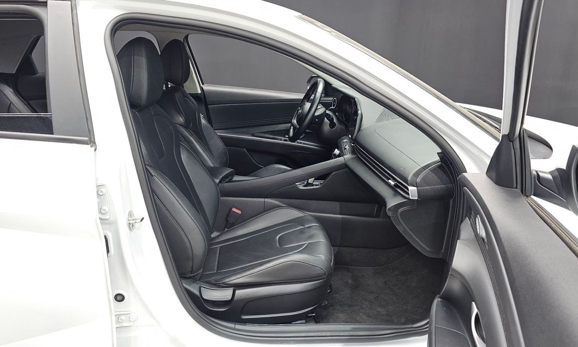 Hyundai AVANTE 2021