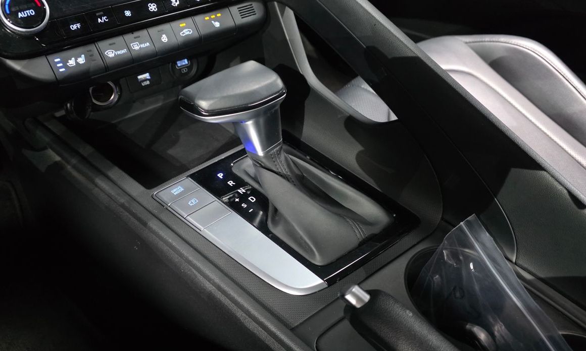Hyundai AVANTE 2021