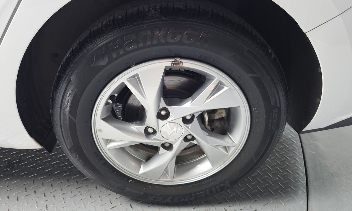 Hyundai AVANTE 2021