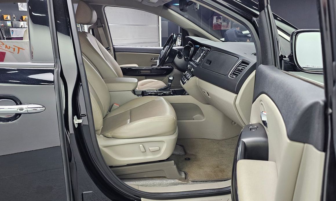 Kia Canival 2019