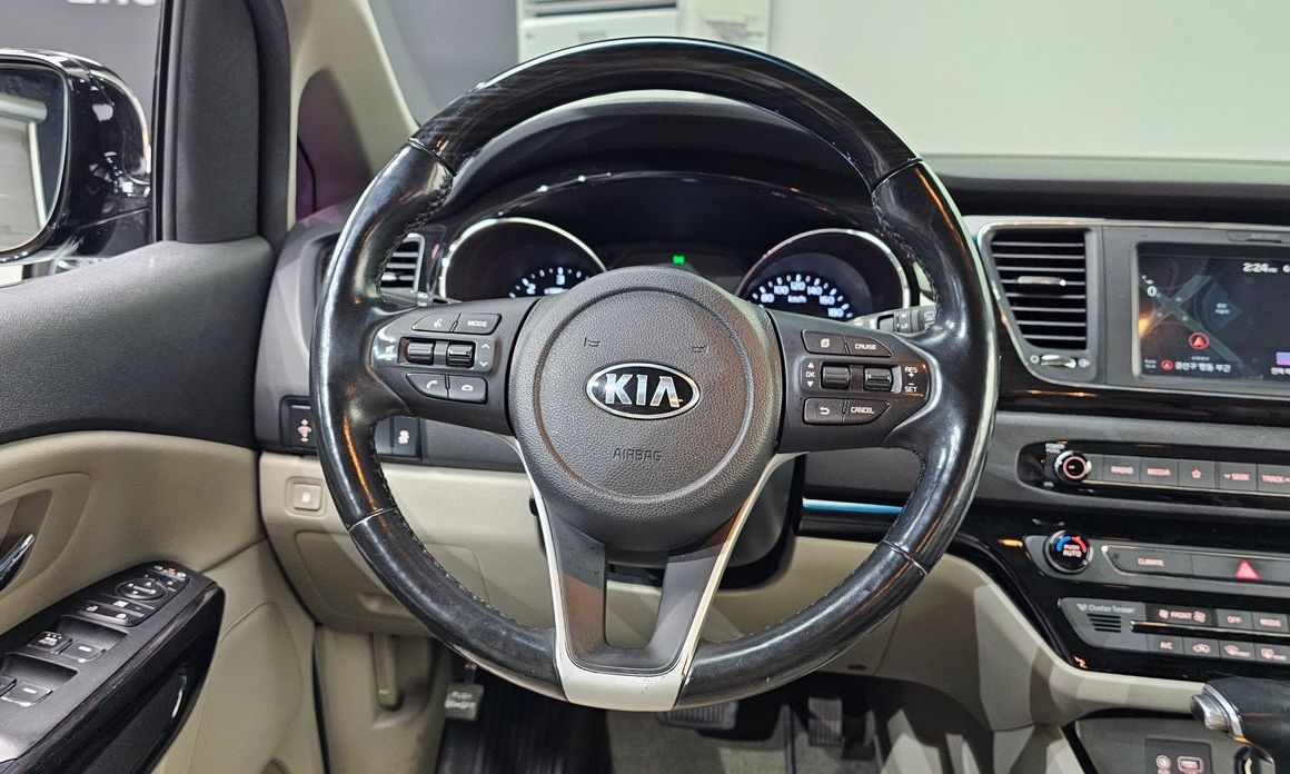 Kia Canival 2019