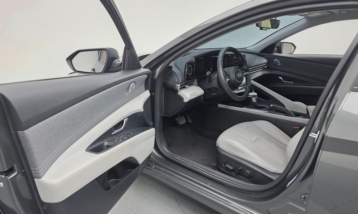 Hyundai AVANTE 2023
