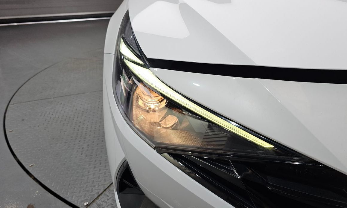 Hyundai AVANTE 2021