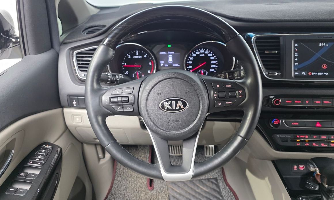 Kia Canival 2019