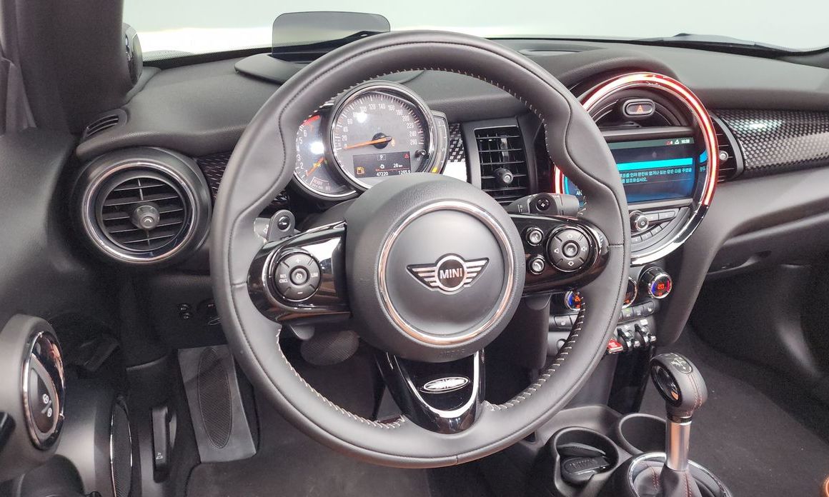 Mini Cooper Convertible 2019