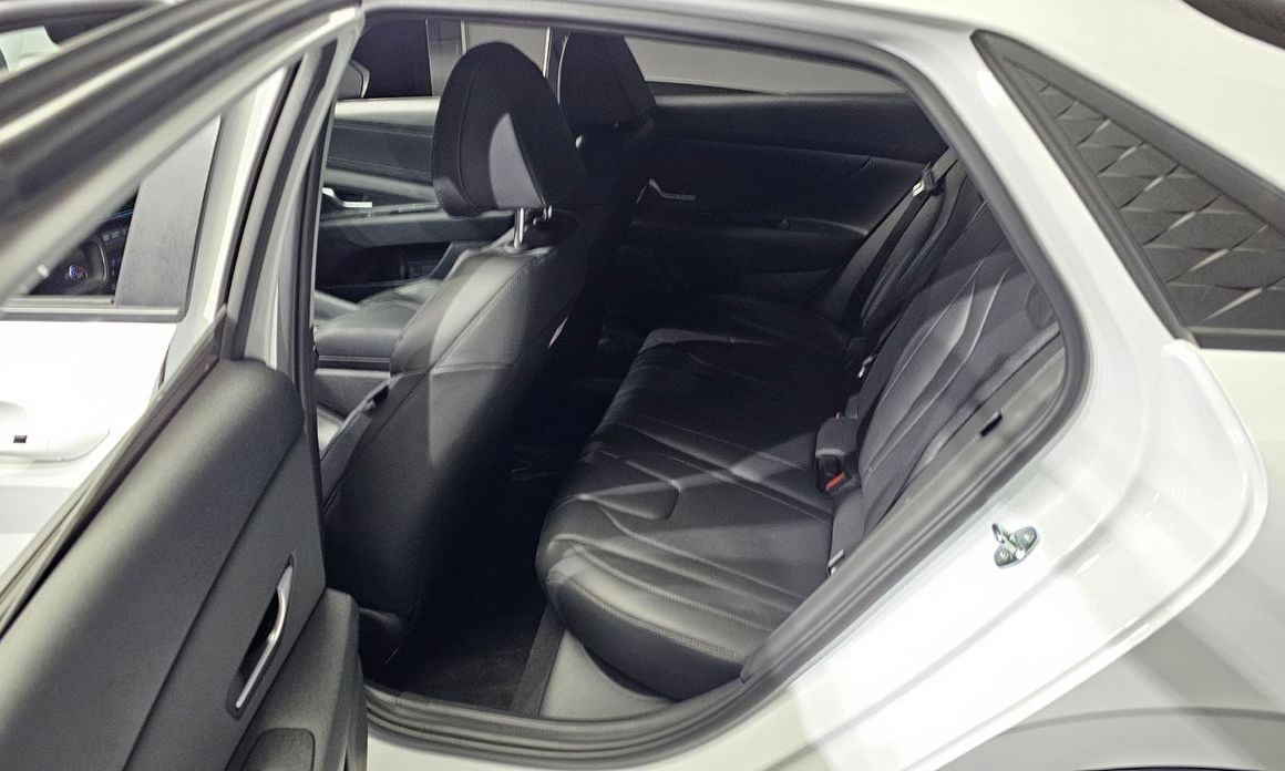 Hyundai AVANTE 2024