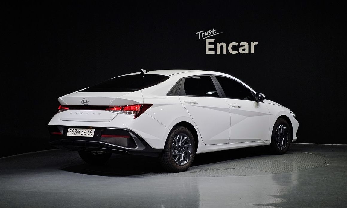 Hyundai AVANTE 2024