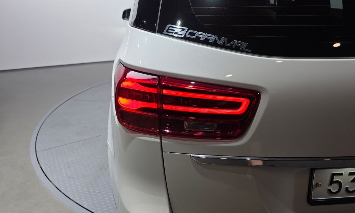 Kia Canival 2019