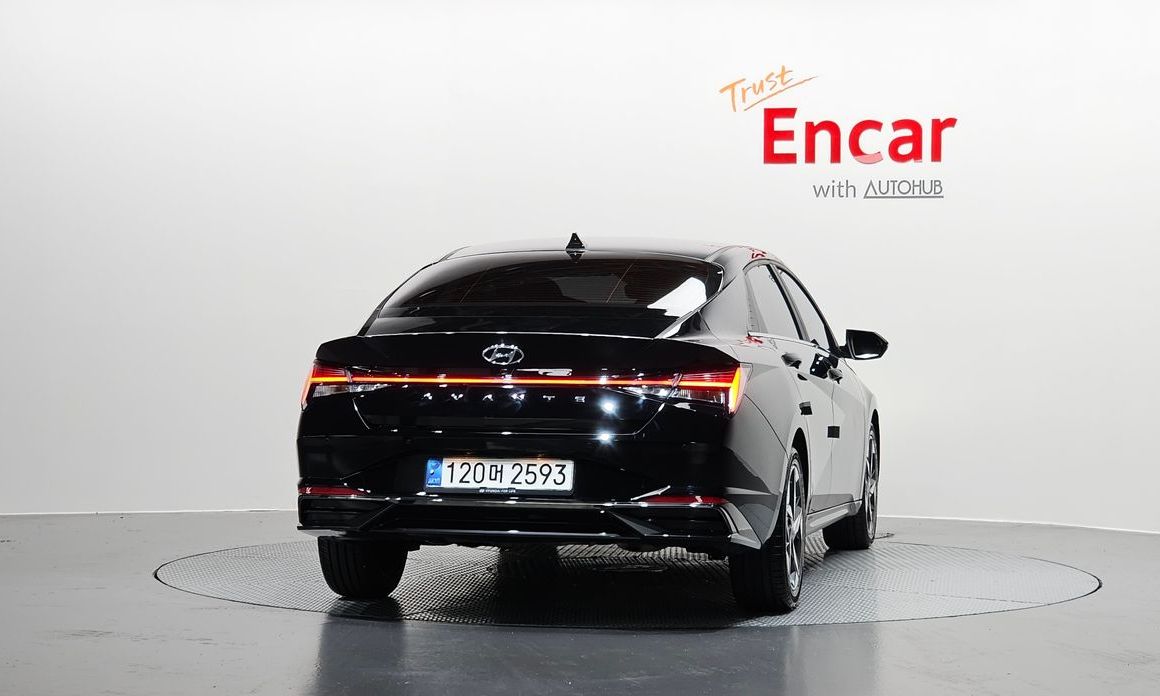 Hyundai AVANTE 2021