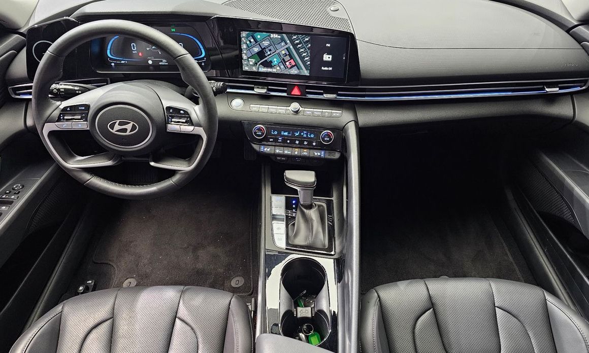 Hyundai AVANTE 2024