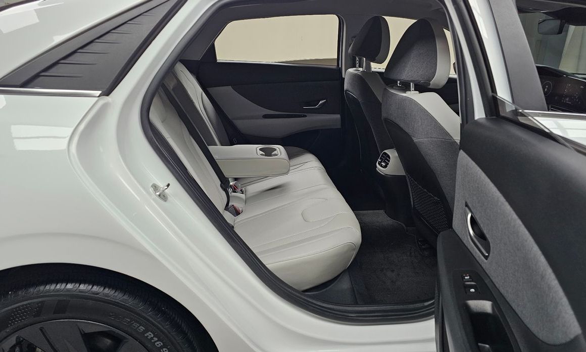 Hyundai AVANTE 2022