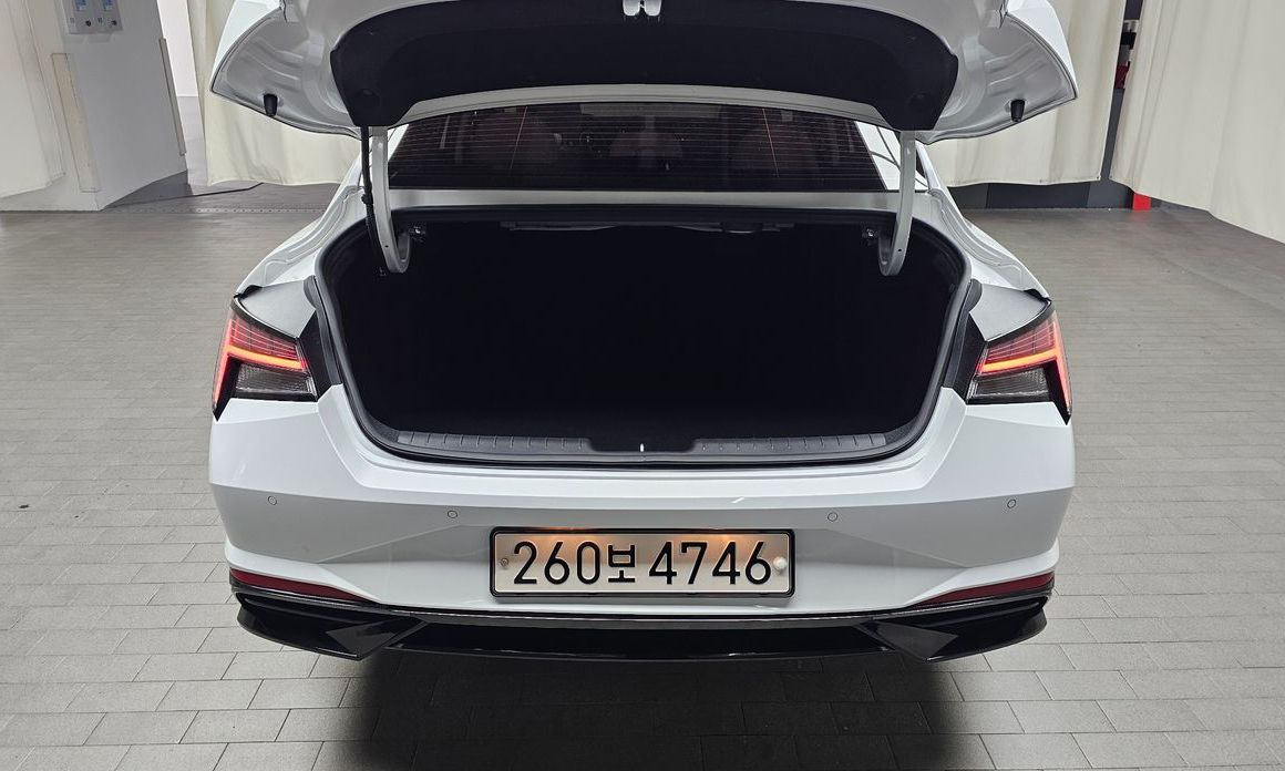 Hyundai AVANTE 2022
