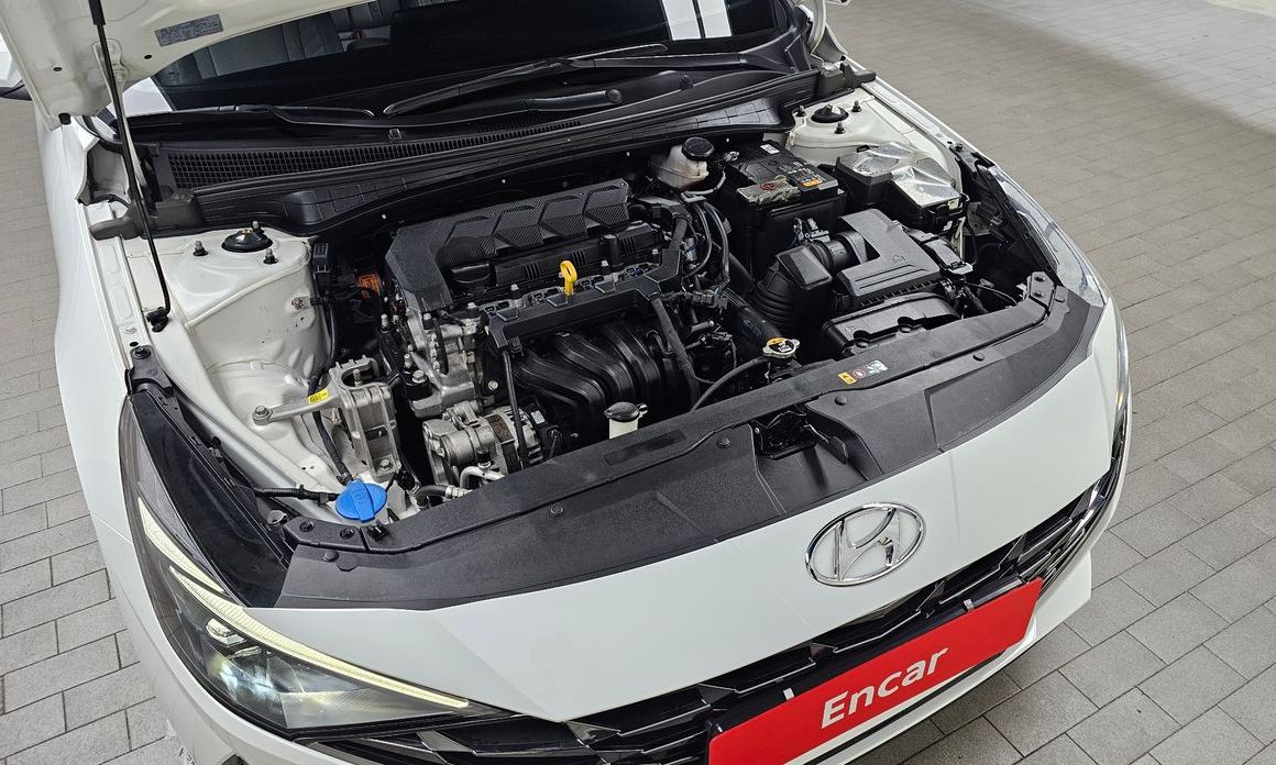 Hyundai AVANTE 2022