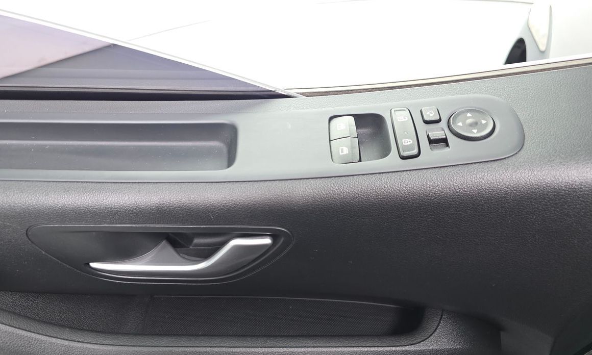Hyundai Staria 2022