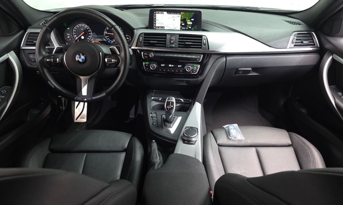 BMW 3-Series 2018