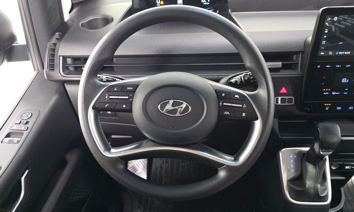 Hyundai Staria 2022