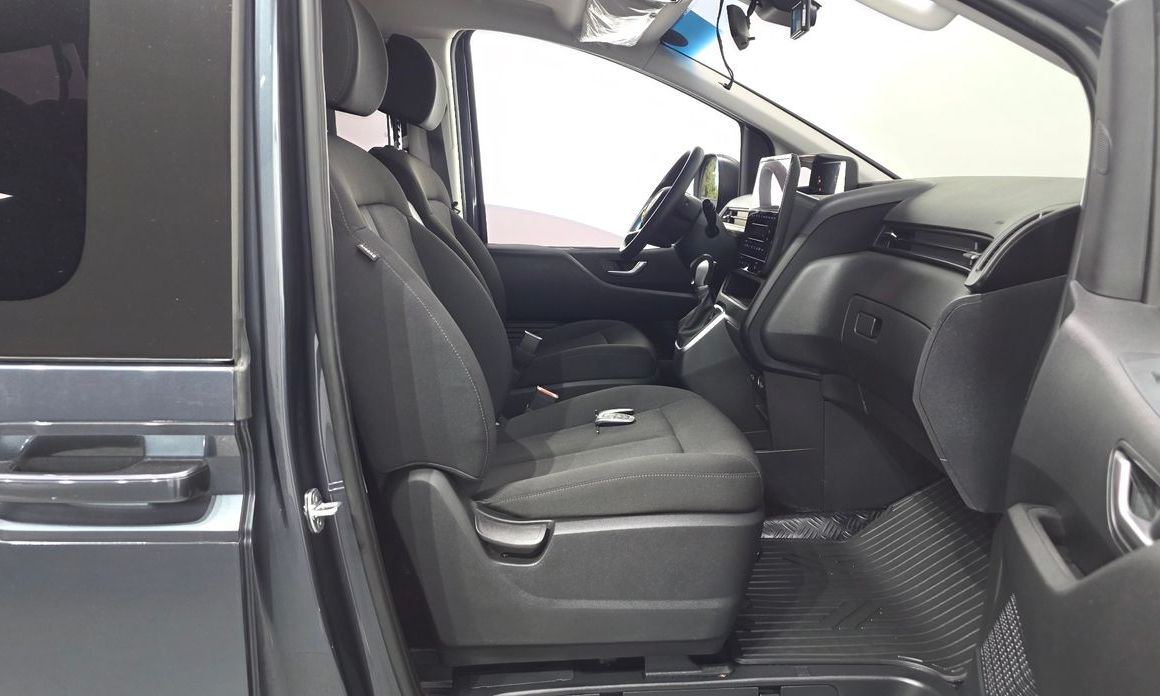 Hyundai Staria 2022